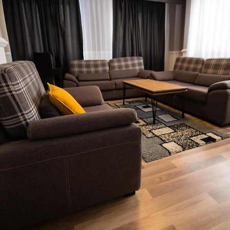 Apartamento Cedartree Prishtina Pristina Exterior foto