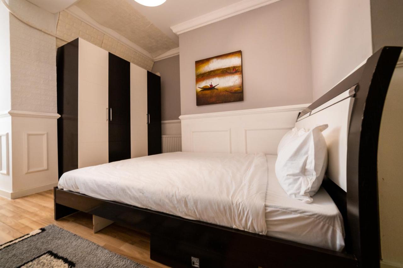 Apartamento Cedartree Prishtina Pristina Exterior foto