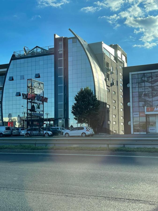 Apartamento Cedartree Prishtina Pristina Exterior foto